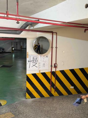 阿賢 - 沙鹿-安裝車道反光鏡2025-10-18