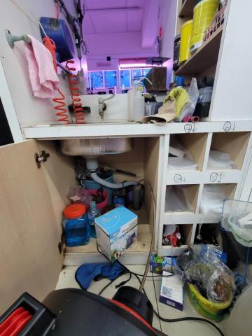 周秋宏 - 洗手台排水管疏通