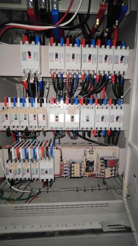 施志明 - 道場落地箱 施志明 - 道場落地箱