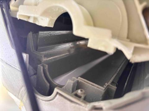 冷氣空調 維修。保養。清潔 - 拆卸風輪