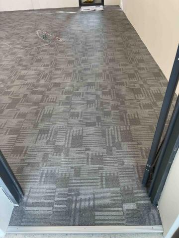 承億 - 布紋塑膠地板3m中信學校