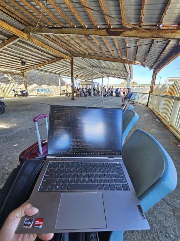 吳少凱 - 休假時收到通知，在渡船頭緊急上工