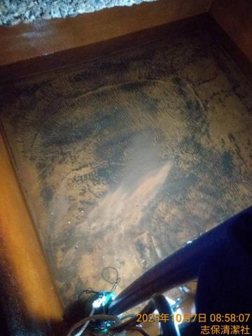 涂鴻志 - 清洗前