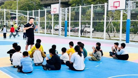 葉讀賢 - 寒假安親班營隊團課籃球教練
