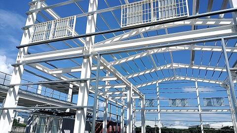 鋼構工程.浪板拆換.鐵捲門安裝（需要接案或者發包給我們 （給 - 屋頂舖裝

