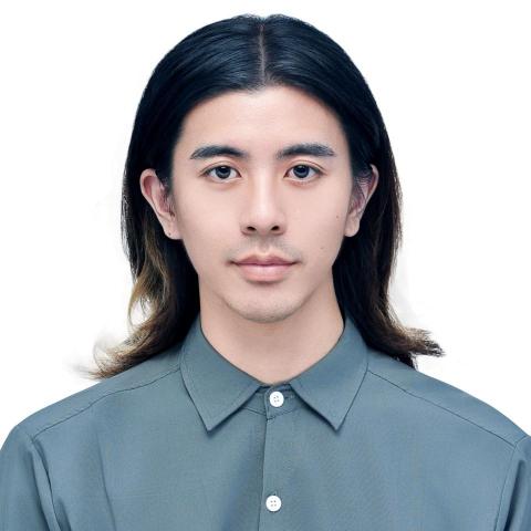 提供翻译i服務的專家馮上容