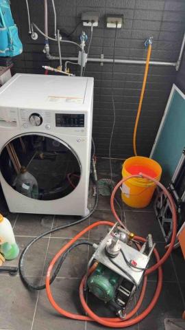 杊沐森-練羿岑 - 家裡漏水了怎麼辦?？
滴滴答答的怎麼辦?？
水錶轉不停怎麼辦?？
這些煩惱?通通交給我！！
漏水相關問題找 #杊沐森練羿岑
幫您找出源頭漏點
?本公司採用免打牆水管堵漏技術?