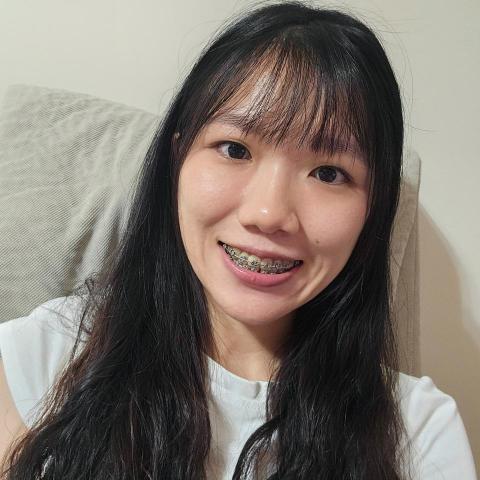 提供調節啞鈴服務的專家Hannah