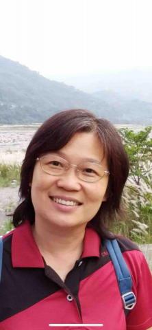 提供衝浪入門服務的專家黃老師音樂學習諮詢