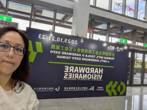 Zoe 成人英文會話/中英翻譯/口譯服務 -  Zoe 成人英文會話/中英翻譯/口譯服務 -