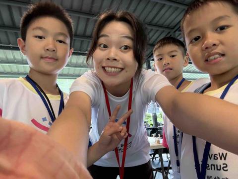 莊惠瑩 - 善於與小朋友相處、溝通