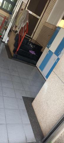 綋聖 - 打掃停車場