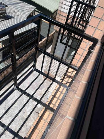 佳昇鋁門窗 - 追加白鐵冷氣藍（烤漆）