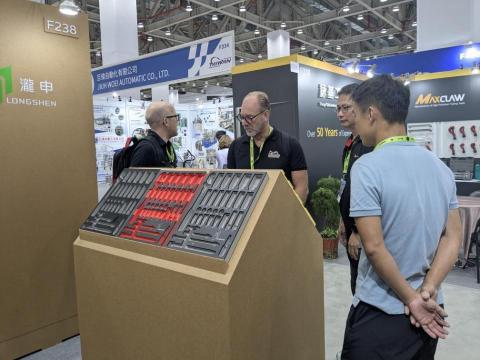 Zoe 成人英文會話/中英翻譯/口譯服務 -  Zoe 成人英文會話/中英翻譯/口譯服務 -