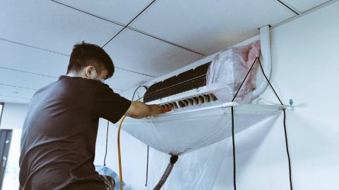 布丁冷氣洗凈 - 壁掛清洗冷媒製冷蒸發器鋁鰭片,清洗風輪