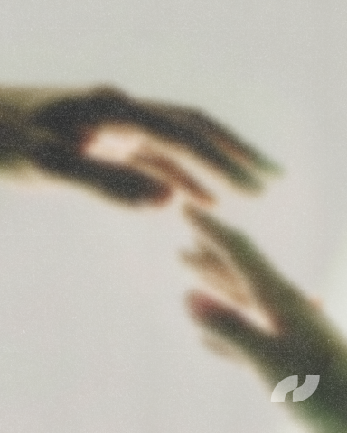 The Option Studio - Design for EnergyMatters

EnergyMatters 是一間新能源領域的科技公司。
此次設計為 EnergyMatters 製作在能源「整合/轉型」的品牌定位，並以具極簡的科技風格，展現其前瞻性與革新精神。
