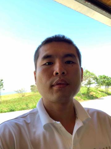 提供雨傘垃圾回收服務的專家程誌煌