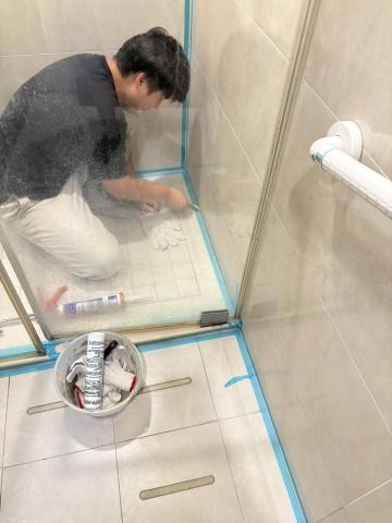 阿隆 - 浴室免拆除防水工法