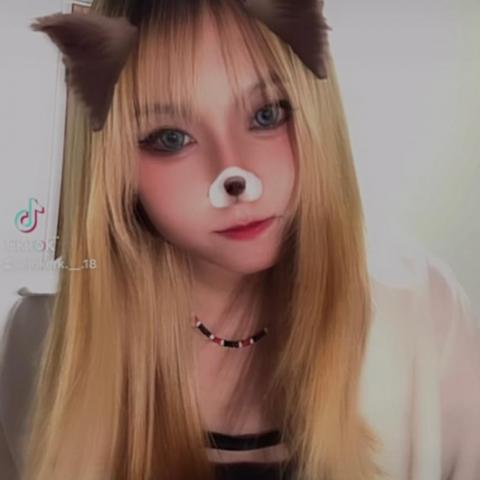 提供印章刺青服務的專家妤小寶