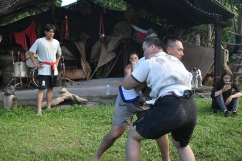 邱玉婷 - 花蓮傳統原住民摔角活動