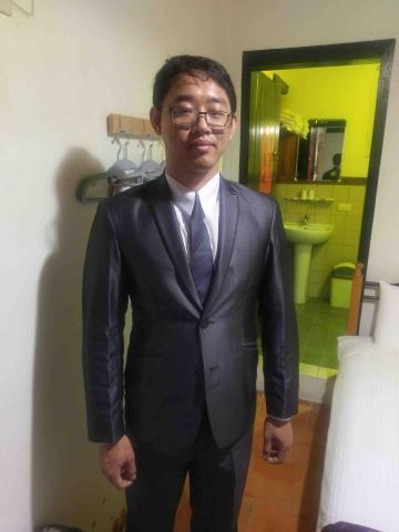 提供打石服務的專家李紹培