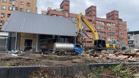 鈺生工程有限公司 - 樣品屋拆除工程