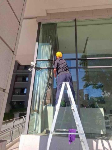 ¥道臨天下¥《環境居家清潔》「服務社」 - 高挑玻璃清潔