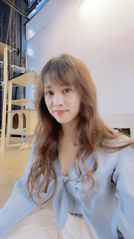 提供繪圖軟體cad服務的專家依玲