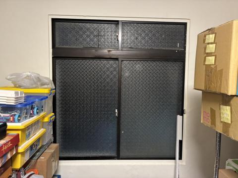 周文翔 - 窗簾安裝上牆前
 周文翔 - 窗簾安裝上牆前