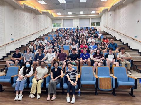 徐琮舜 - 擔任遊學團接待大使