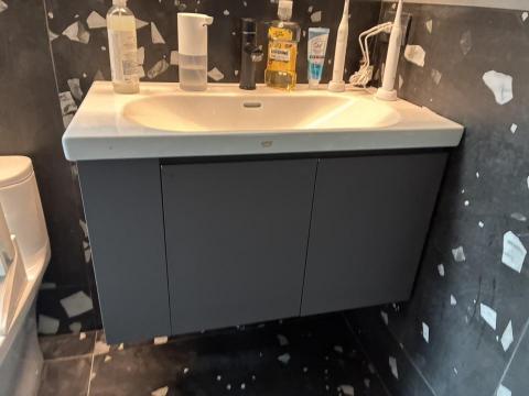 周文翔 - 浴櫃安裝上牆 周文翔 - 浴櫃安裝上牆