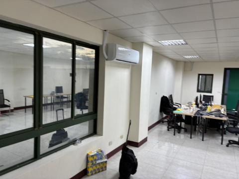 周文翔 - 窗簾安裝上牆前 周文翔 - 窗簾安裝上牆前