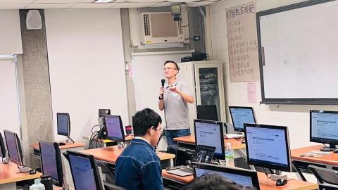 Jason Kao - 實踐大學資安講座
課程內容 : ISC2 Certified in Cybersecurity