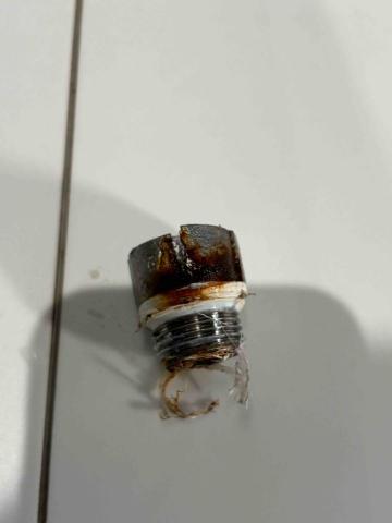 阿榮師父水電工程 - 10/28四分內外牙爆裂 漏水
已處理完成