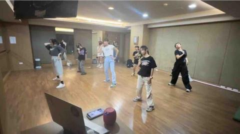 曼曼 - 社區舞蹈教室：可到府教課