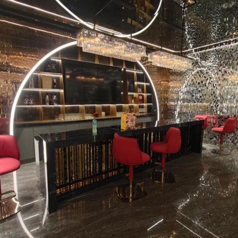 吳冠霖 - 商業空間燈具配置安裝