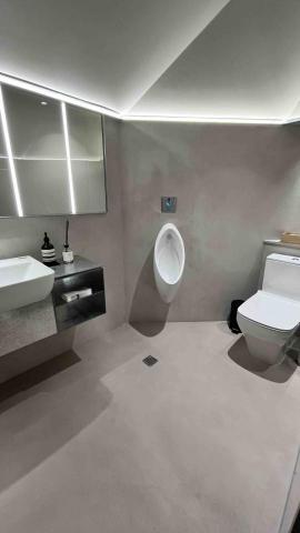 盛弈藝術塗裝 - 商業空間服飾店廁所-牆面地坪微水泥