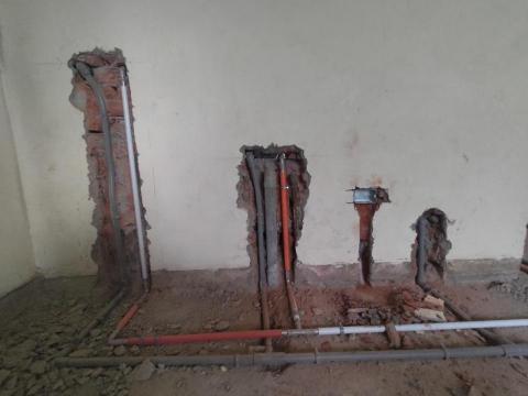 吳冠霖 - 冷熱水管配置