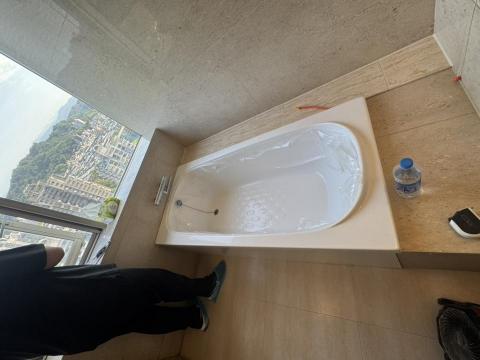五鑫水電工程修繕 - 飯店式套房 浴缸更換工程