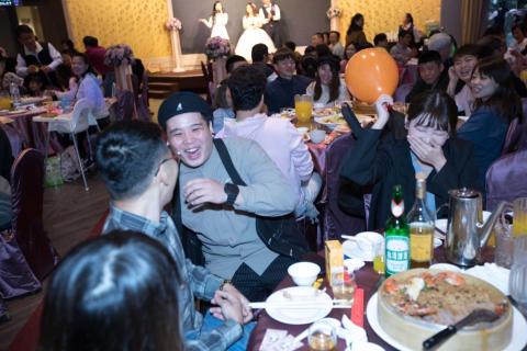 此刻製作所（婚禮顧問/婚禮主持/各式活動主持<抓周.春酒尾> - 台上主持活動與台下賓客互動過程