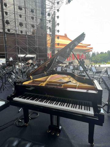 鋼琴調音師翁浩勛RPT - 金馬獎兩廳院露天音樂會演出調音