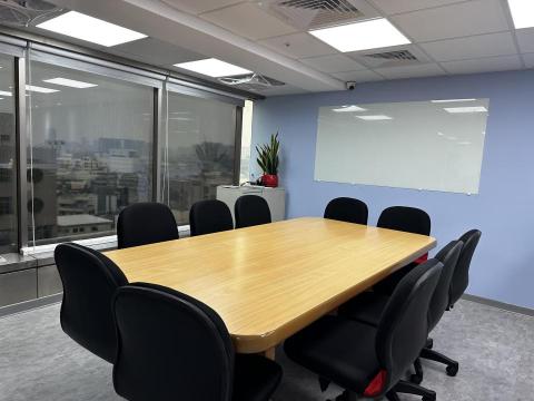 冠優聯合稅務記帳士事務所 - 台中所會議室