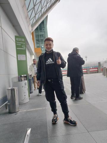 提供行李托運服務的專家黃語婕