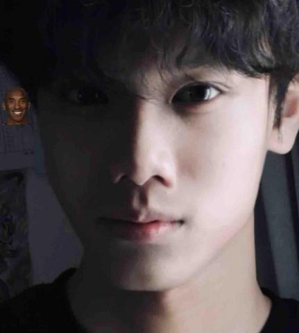 提供diy油畫服務的專家范宜軒