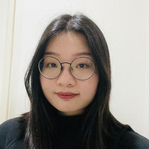 提供壁貼服務的專家郭岱芸