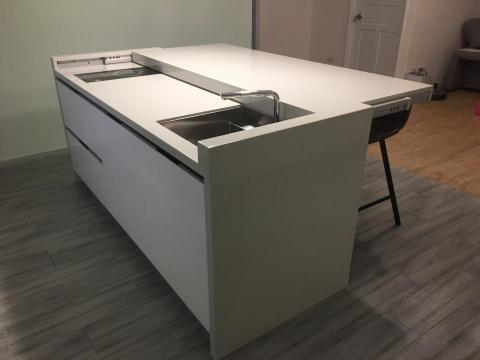 炊犇國際有限公司 - 延伸中島餐桌