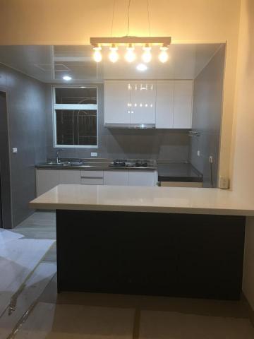 炊犇國際有限公司 - 一字形廚具+中島