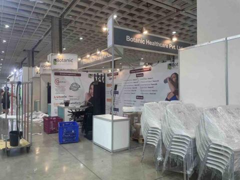 BE HERD 貝識創譯 - 2024生技大展中英雙向口譯員