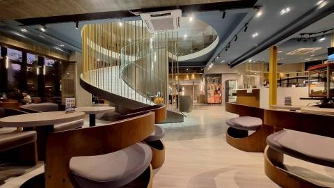 雅室內裝修有限公司 - 旋轉梯是我在本案設計的亮點