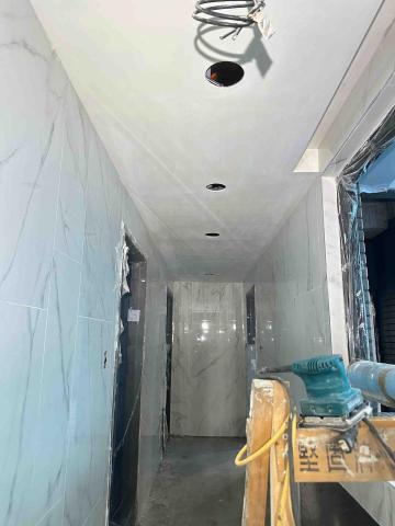 卓慧美 - 天花板研磨